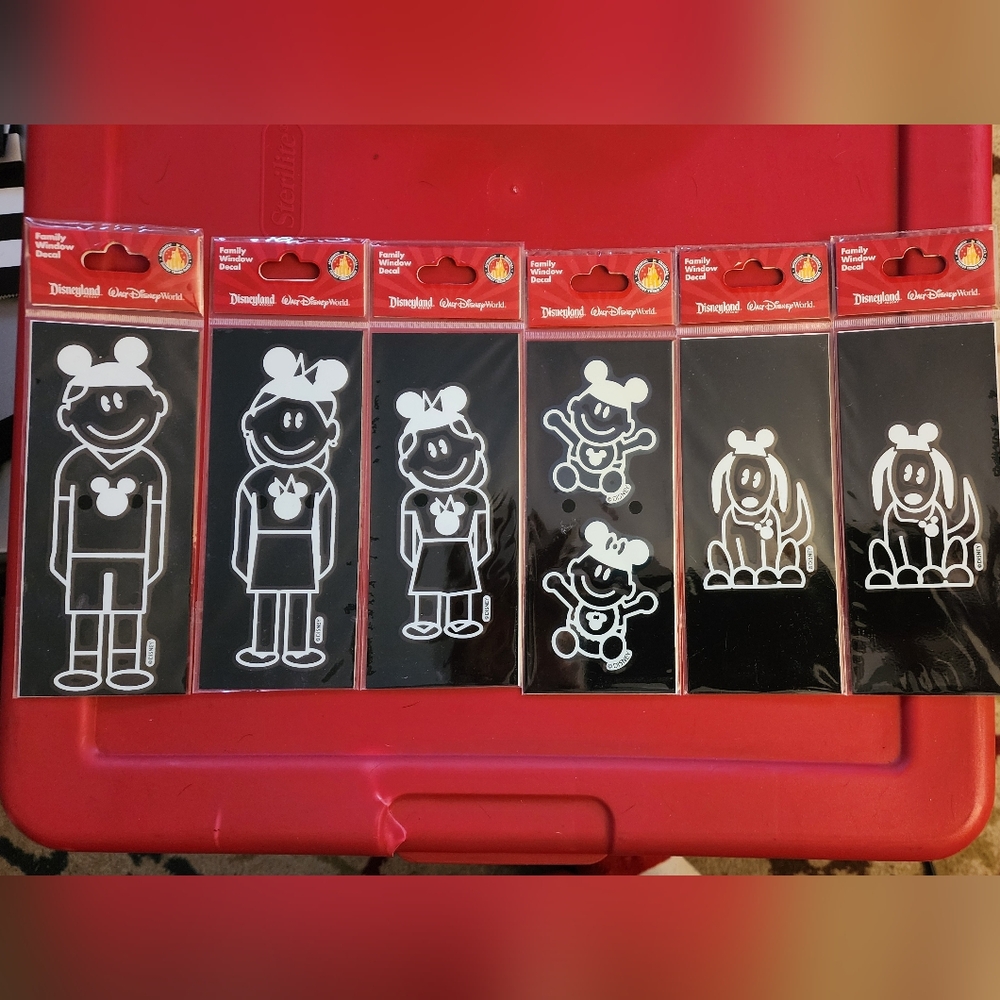 NIP Lot of 6 Disney Family Window Decal Mickey Ears Mom Dad Daughter Babies Dog